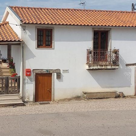 Casa Do Soto Guest House Milhão Екстериор снимка